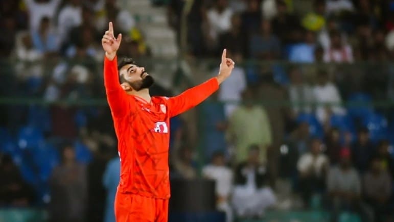 Islamabad United Keep Faith in Shadab Khan
