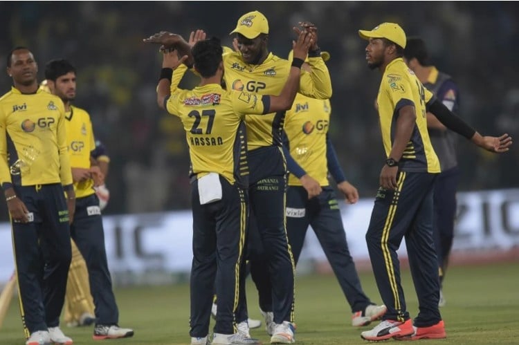 Quetta Gladiators: 90 Against Peshawar Zalmi 
