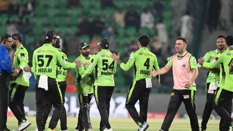 Quetta Gladiators: 98/9 Against Lahore Qalandars 
