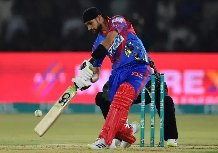 Shoaib Malik: 82 Sixes in 93 Matches
